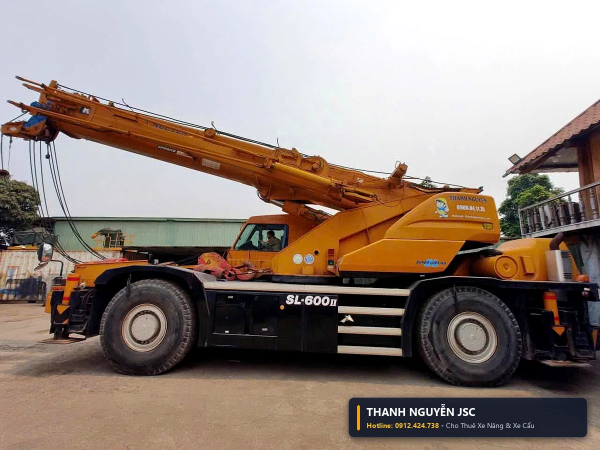 Dự án xe nâng xe cẩu thực tế tại Quảng Ninh