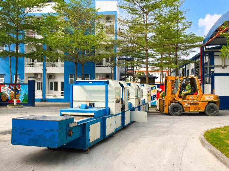 Nhật Ký Thi Công: Bốc Dỡ Cảng Biển & Hạ Đặt Bệ Máy Nghiền Công Nghiệp Tại KCN Cái Lân – Quảng Ninh