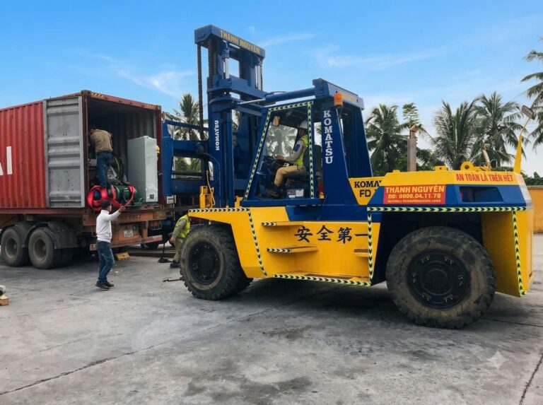 Kỹ Thuật Rút Cont Siêu Nặng & Kích Rùa Định Vị Máy CNC Makino PS105 Chuẩn Xác Tại KCN Sông Khoai Tại KCN Sông Khoai (Amata) – Quảng Ninh
